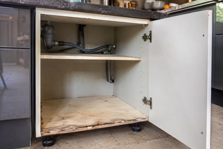 Peut-on sauver un caisson gonflé seulement sur sa base ?