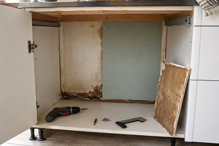 Quand faut-il doubler le fond d&rsquo;un caisson au lieu de le changer ?